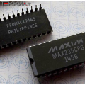 MAX235CPG  5V-Powered, Multichannel RS-232 Drivers/Receivers PDIP-24 1AA21656_CS166